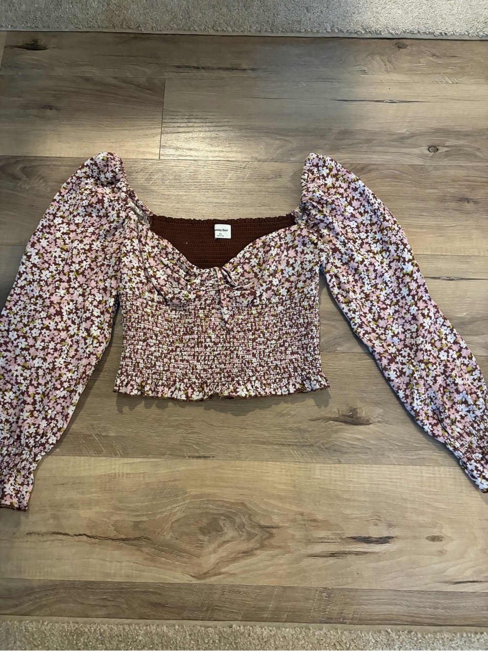 Aritzia Sunday Best Sinatra Longsleeve Blouse - Cognac Brown Floral XS